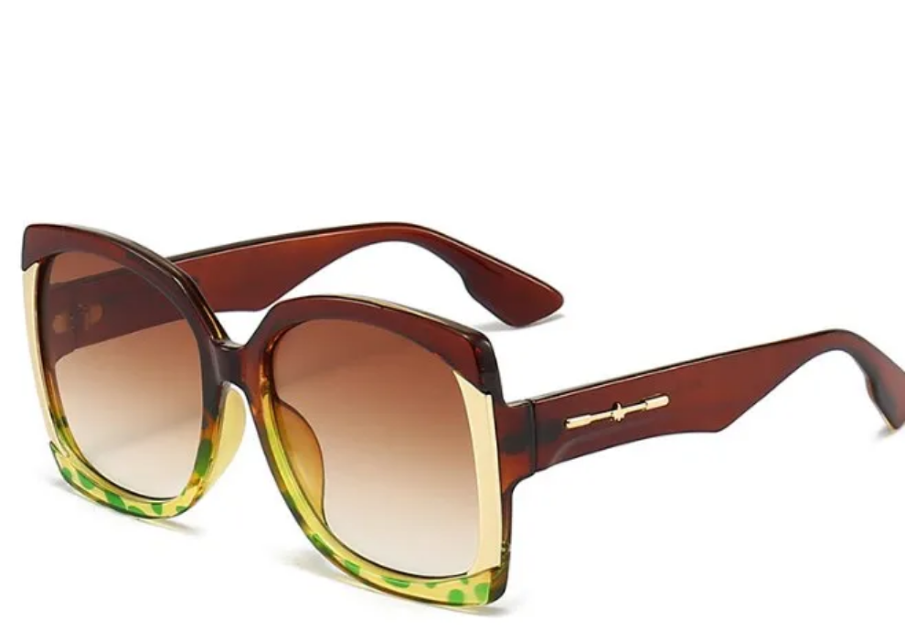Elegant square full frame sunglasses